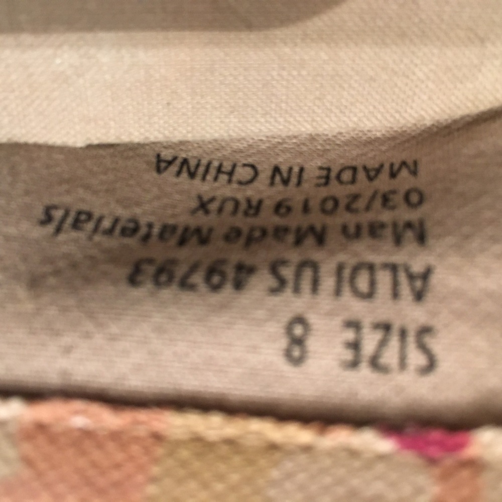 SERRA RUX sz8, pink/raspberry/tan camouflage print flats. New. Builtin stretch V - Picture 4 of 5